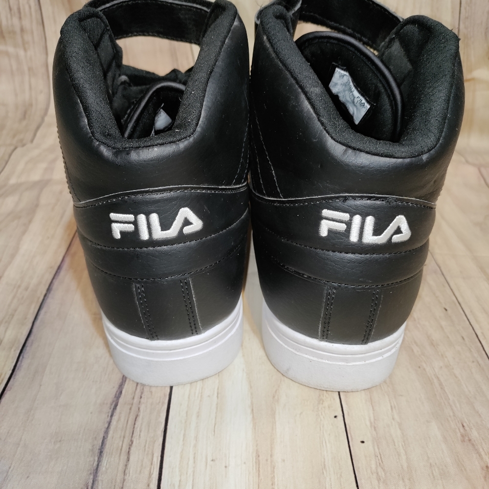 Sneakers - Picture 6 of 6